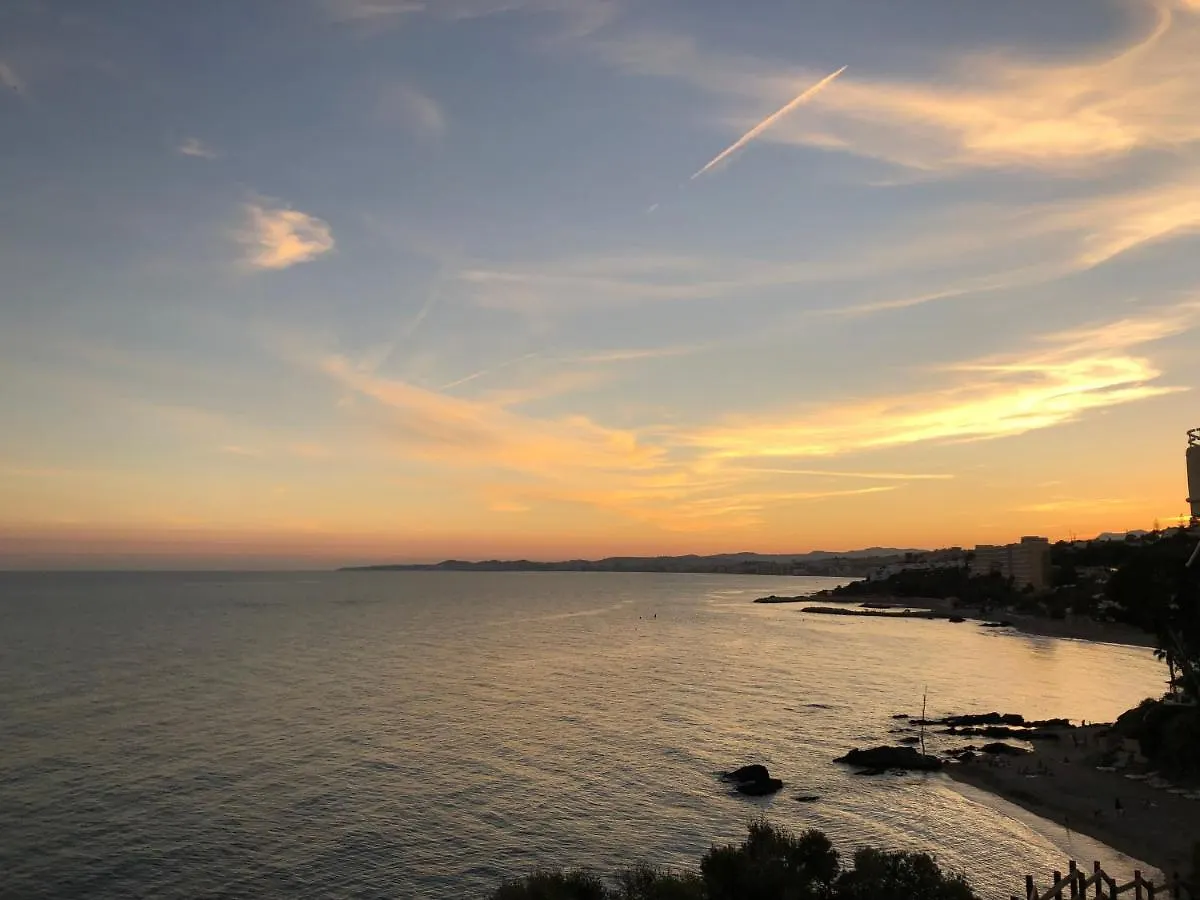 Apartamento a pie de playa con vistas maravillosas Apartamento Benalmádena